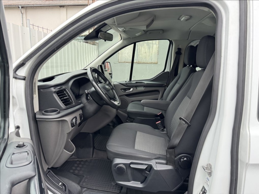 Prodávám Ford Transit Custom 2,0 TDCi 125kW L2 DPH 1.maj ČR - 7