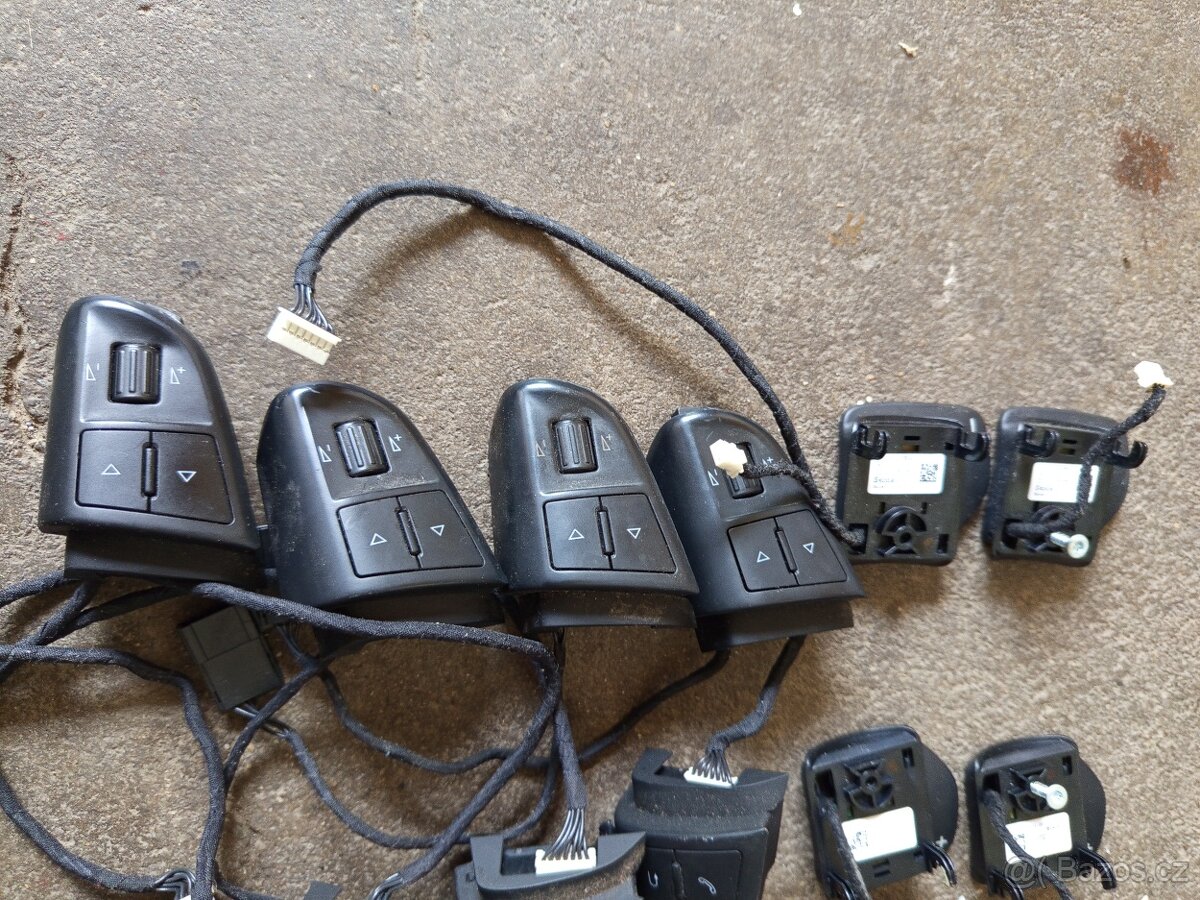 Škoda Octavia multifunkční tlačítka - 7