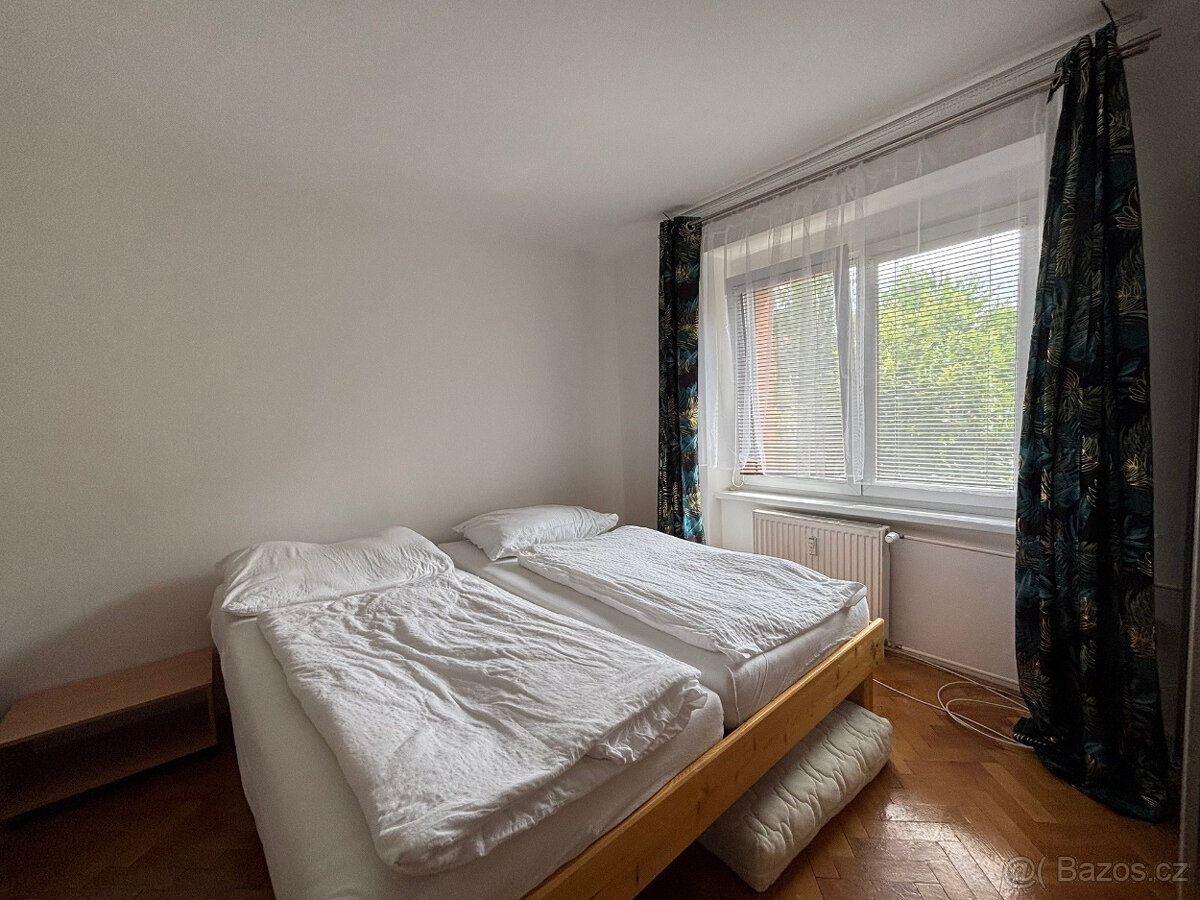 Prodej zděného bytu 2+1 v osob. vl. Neplachova ul. - 7