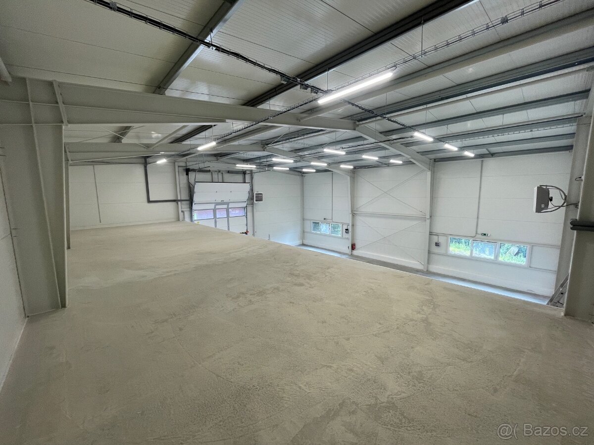 Hala včetně administrativy. - 7