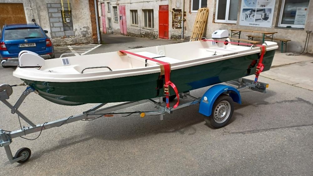 Laminátový člun, loď na vesla i motor N 400 - 7