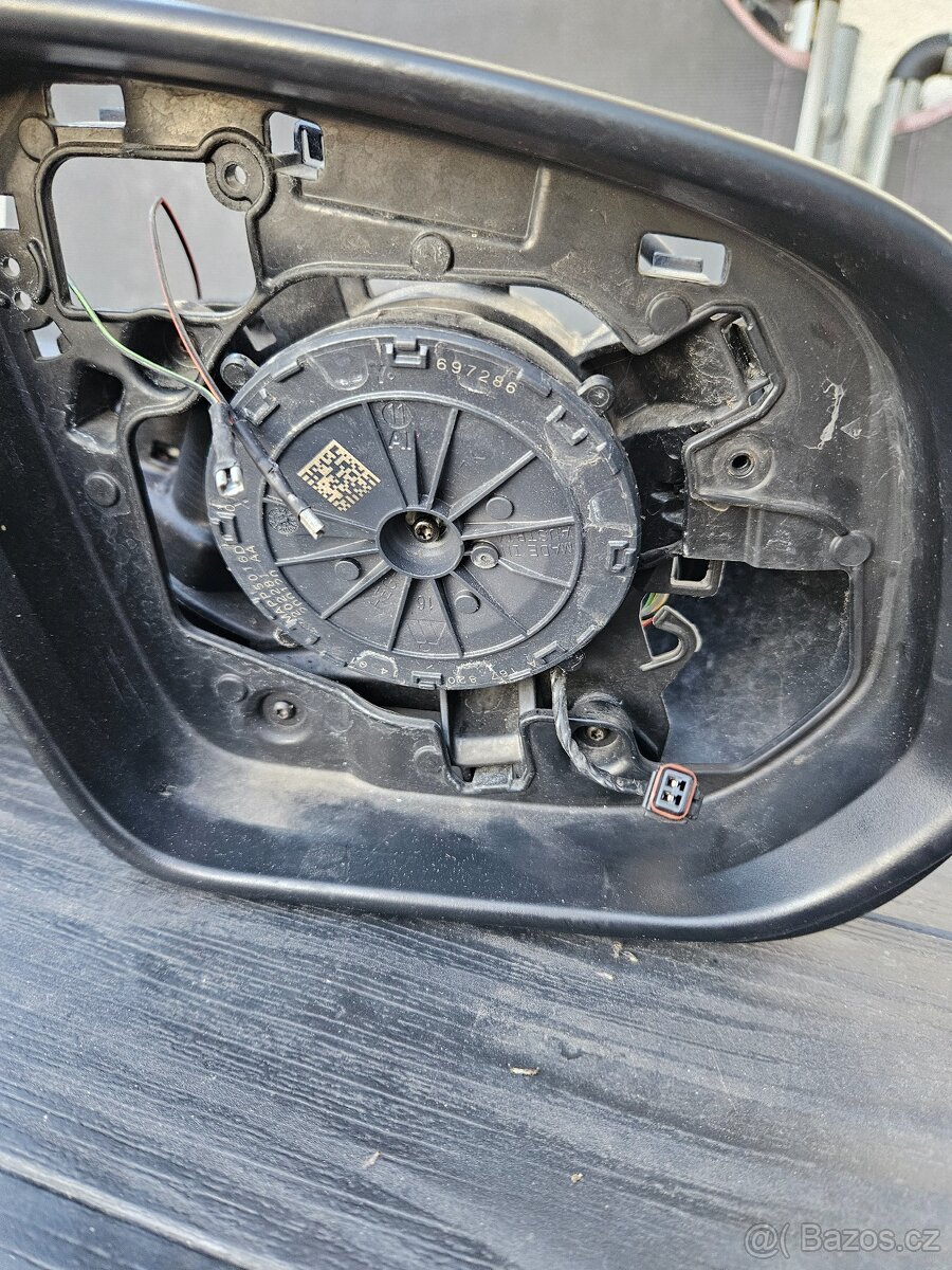 Mercedes-benz GLE(r.v.2021) W167 pravé zrcátko - 7