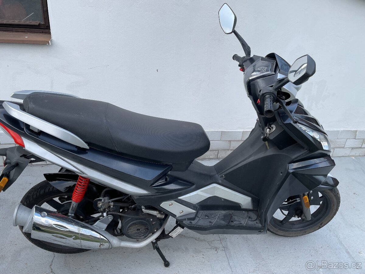 Skútr MAXON ARDOUR 125 - 7