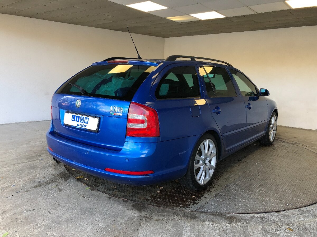 ŠKODA OCTAVIA 2.0TDI COMBI RS - 7