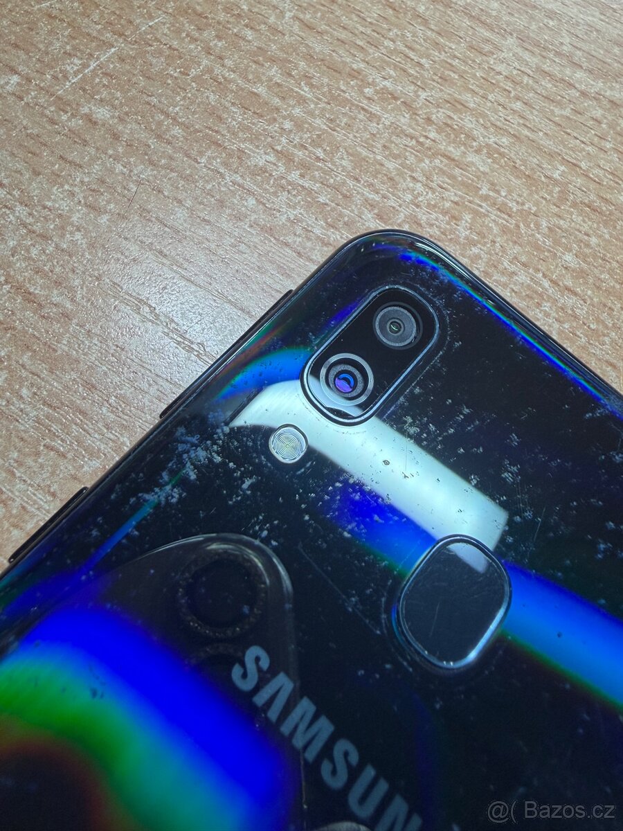 Samsung Galaxy A40 64 GB - 7