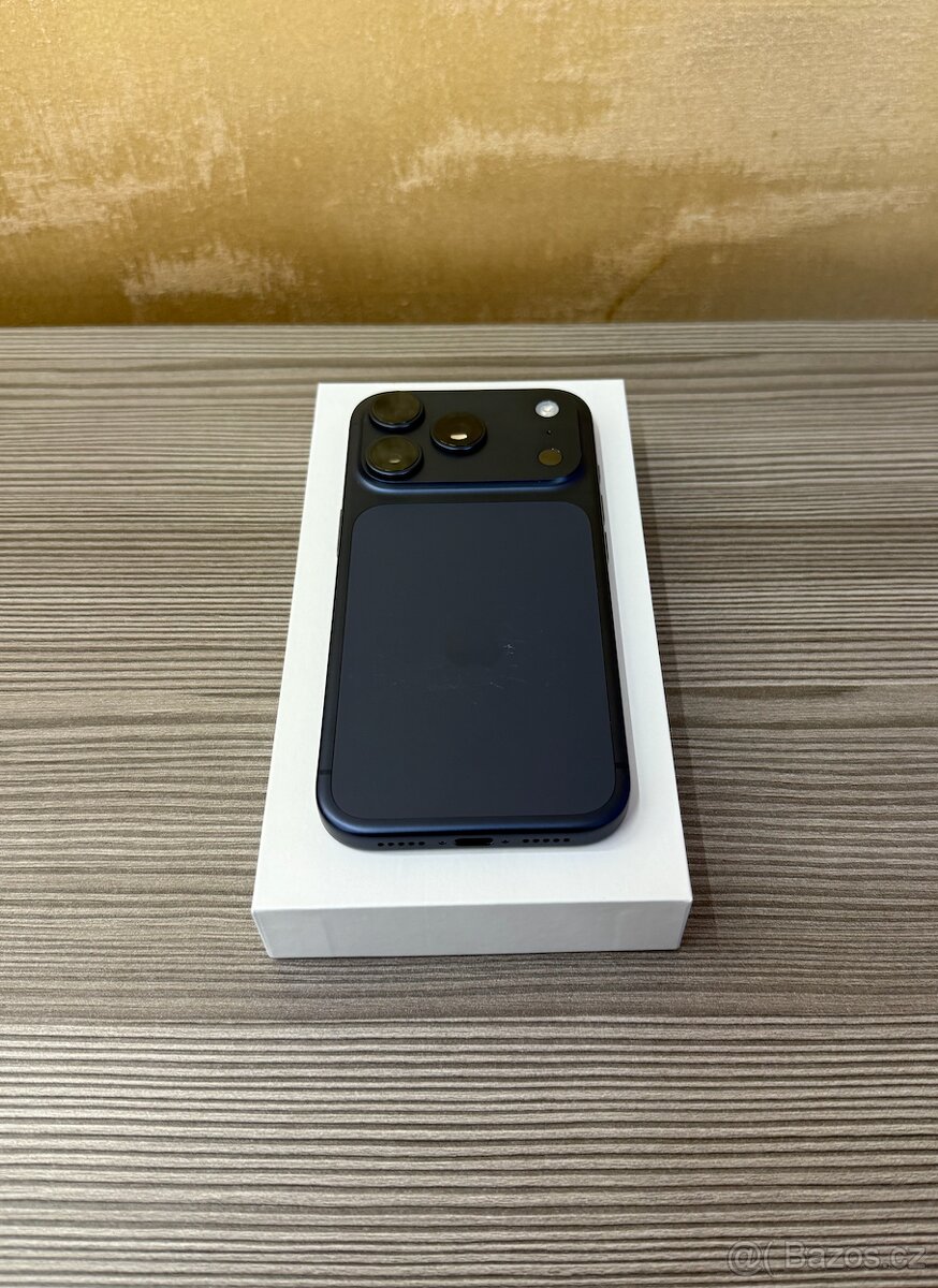 Apple iPhone 17 Pro 256GB modrý, vyzkoušený, záruka - 7
