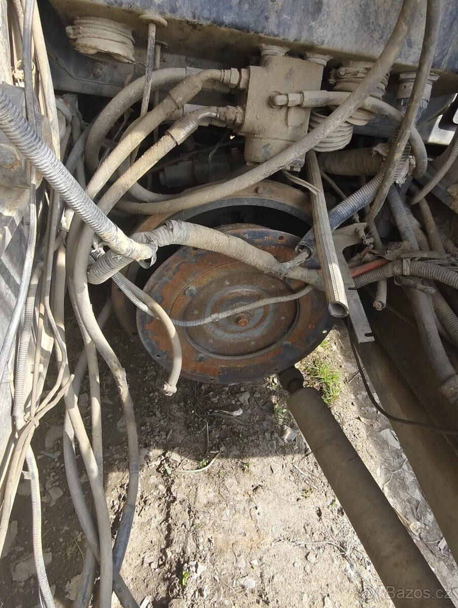 Traktor bagr MF 1998 - 7