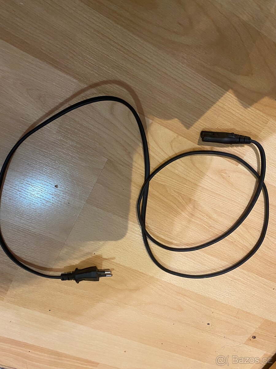 Xbox series X 7500kč - 7