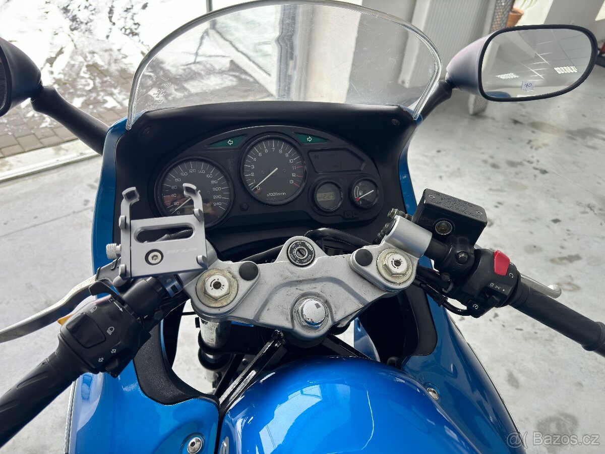 Suzuki GSX600F - 7