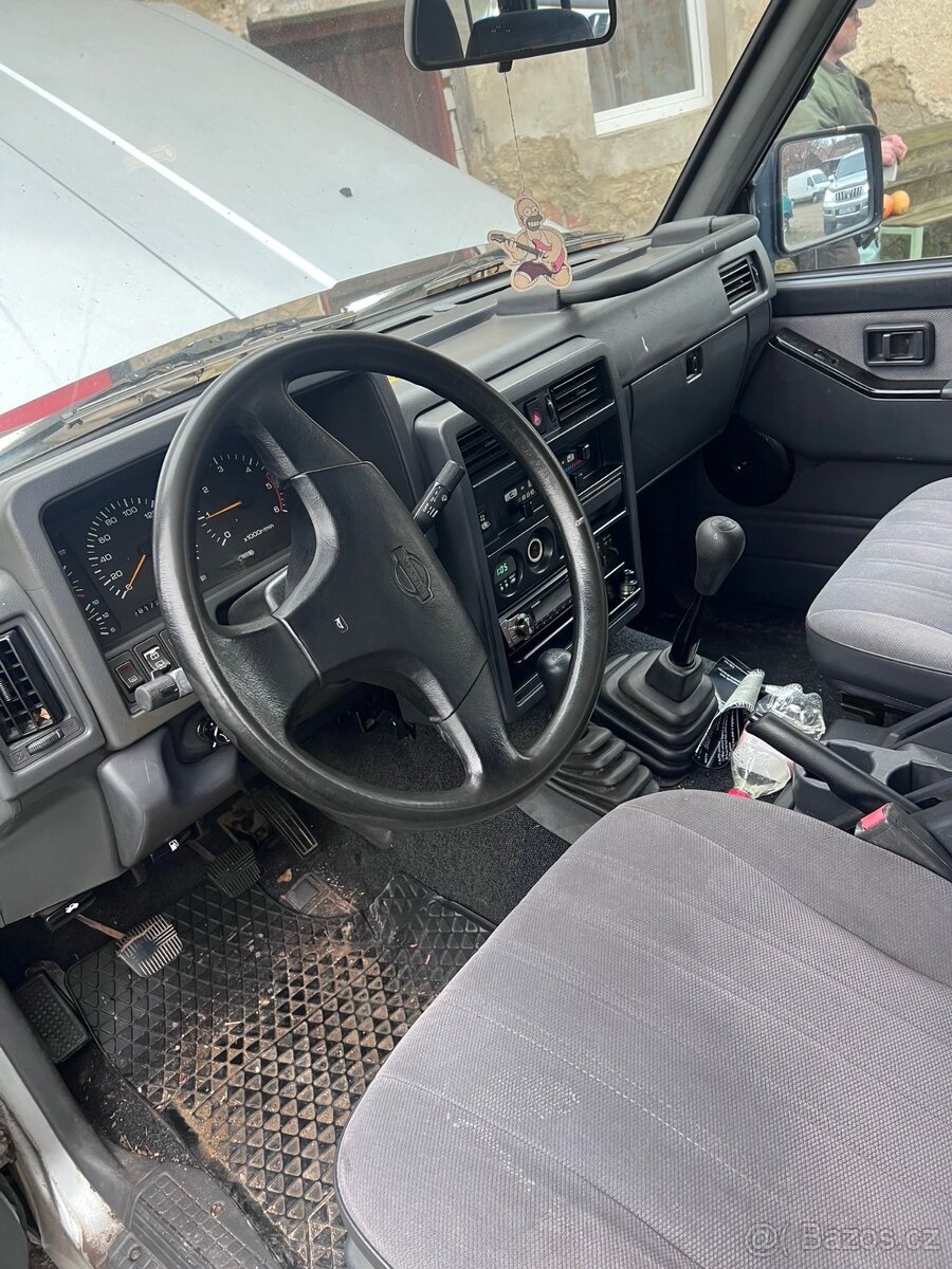 Nissan Patrol Y60 - 7