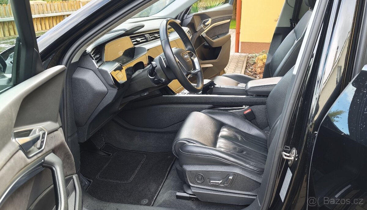 Audi e-tron Sportback 55 Quattro 95 kWh max výbava +DPH - 7