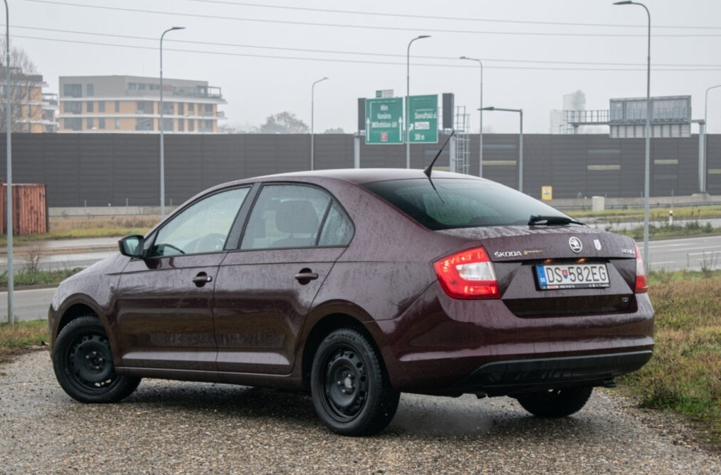 Škoda Rapid 1.2 TSI 77kw M6 - 7