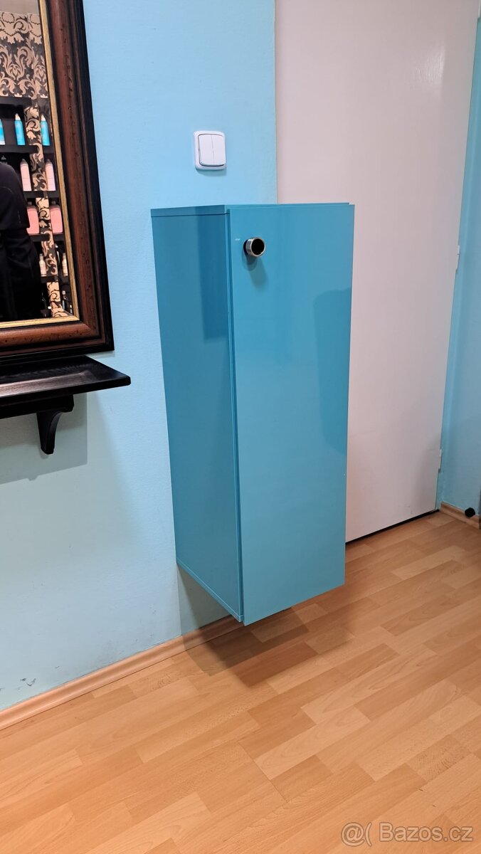 Kadeřnické vybavení - 7