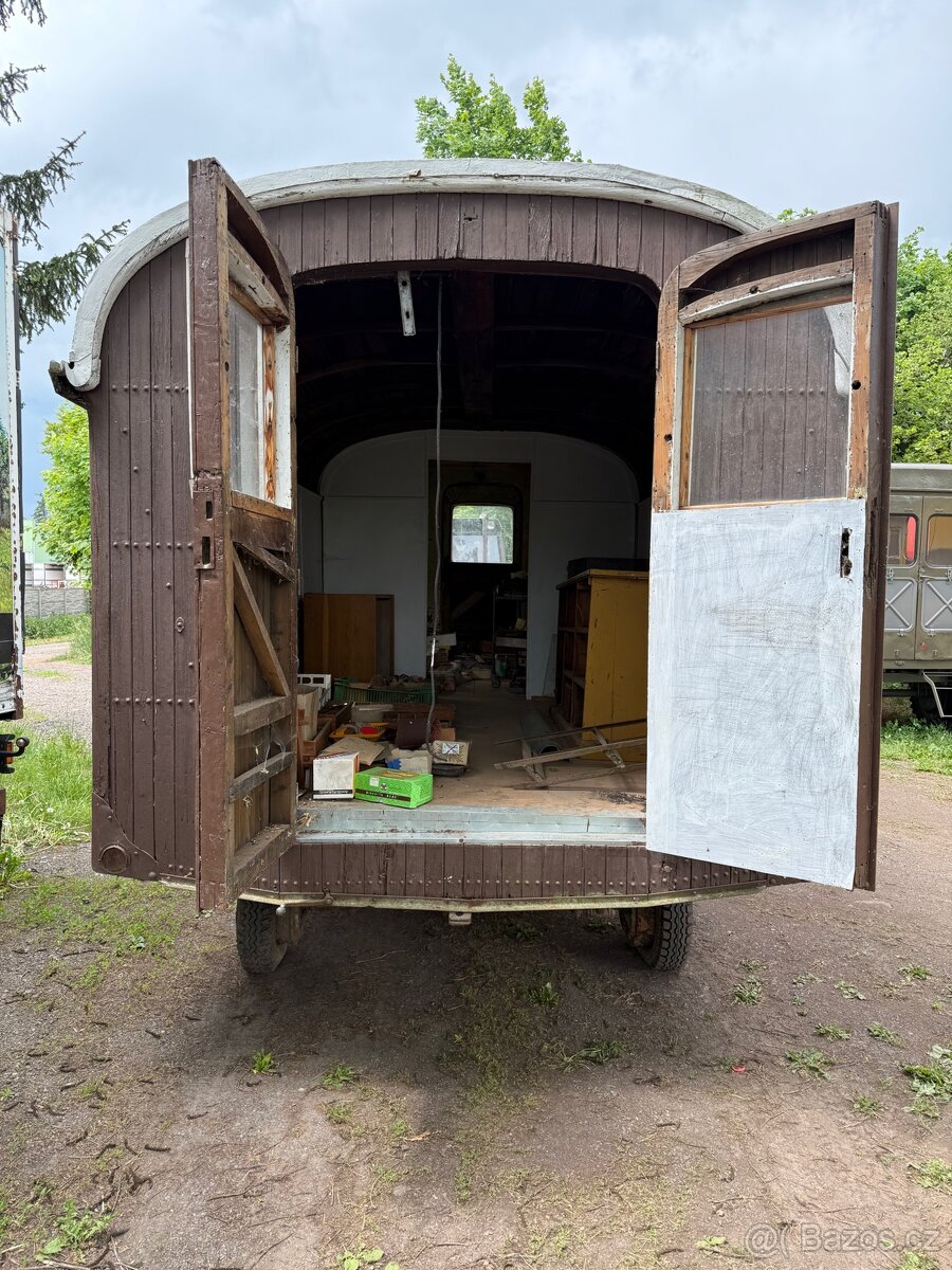 Maringotka historická - 7