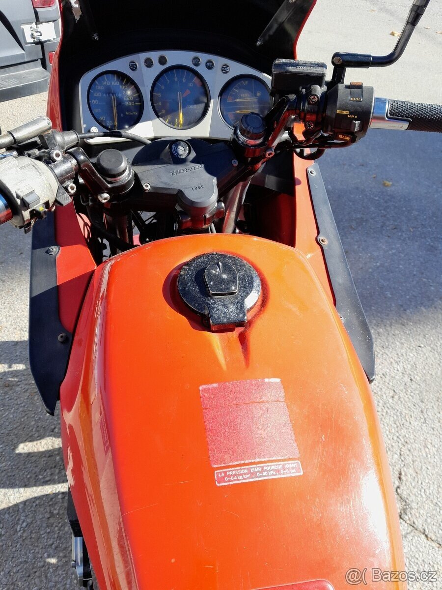 Honda CBX 750 F 1985, rozprodám po dílech - 7