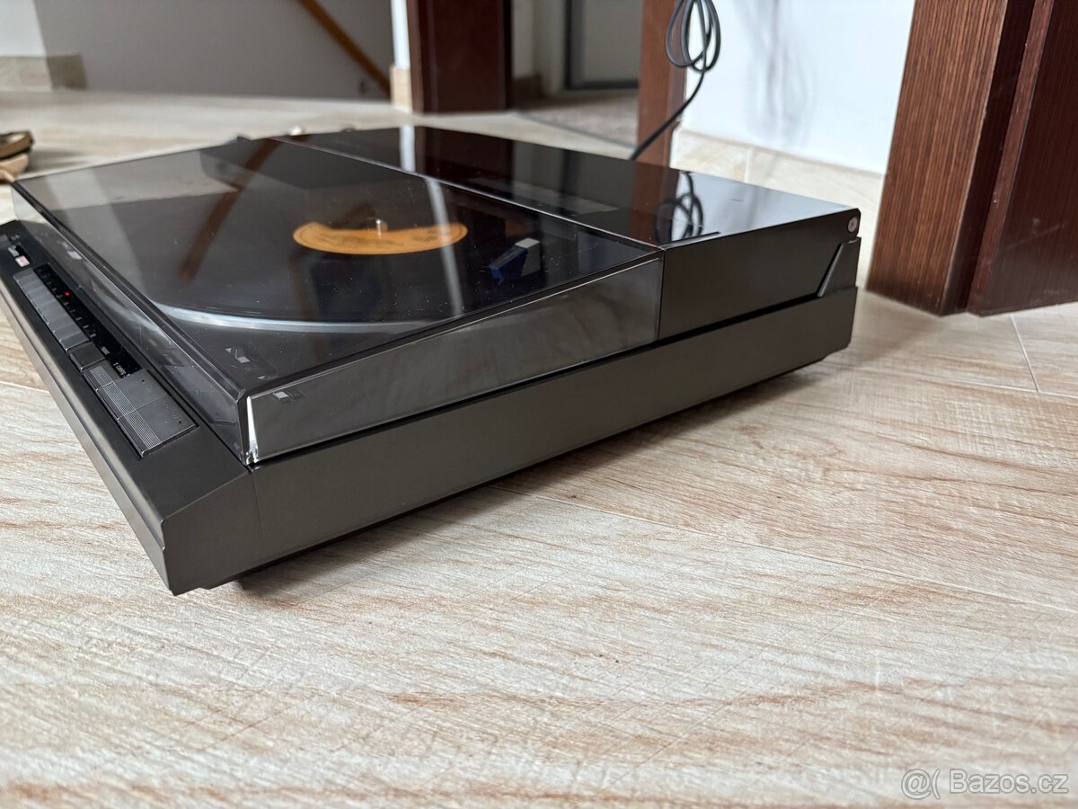 Tangenciální gramofon Technics SL-QL15 - 7