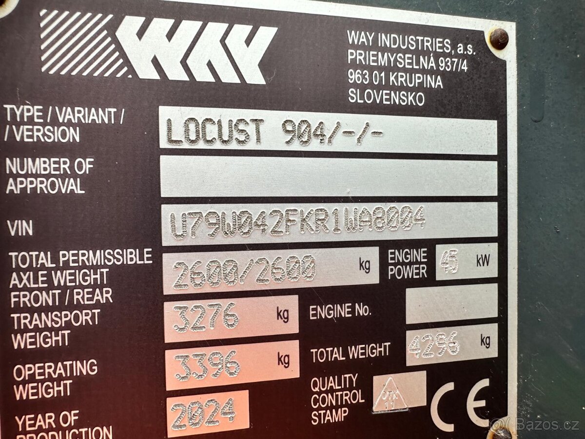 smykem řízený nakladač LOCUST 904 - 7