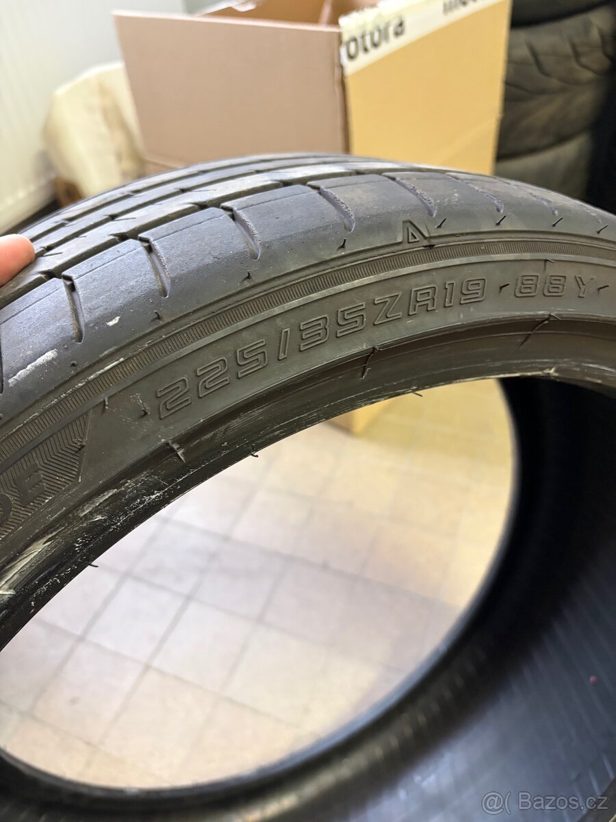 225/35 r19 - 7