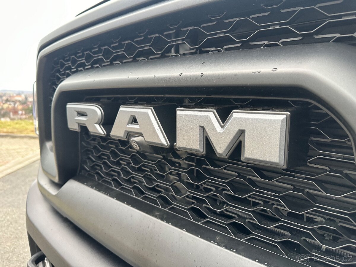 2019 RAM 2500 Powerwagon 6.4 V8 HEMI - 7