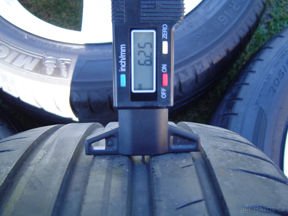 4XLETNÍ HLINÍKOVÁ KOLA ŠKODA OCTAVIA III,II 205/55 R16 - 7