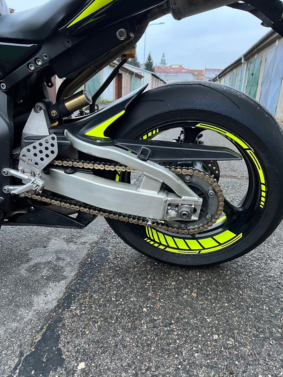 Honda cbr1000rr - 7