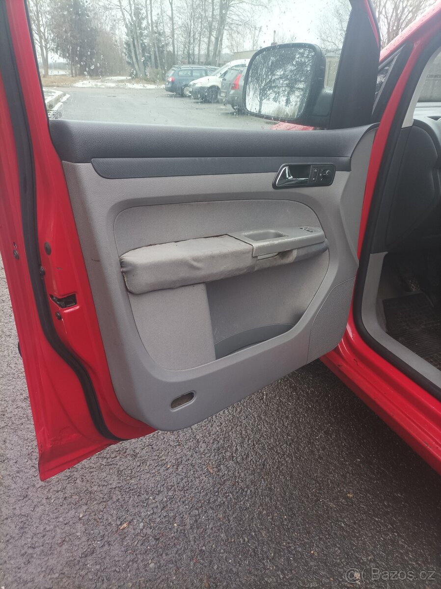 Prodám VW Caddy 19 tdi 77kw - 7