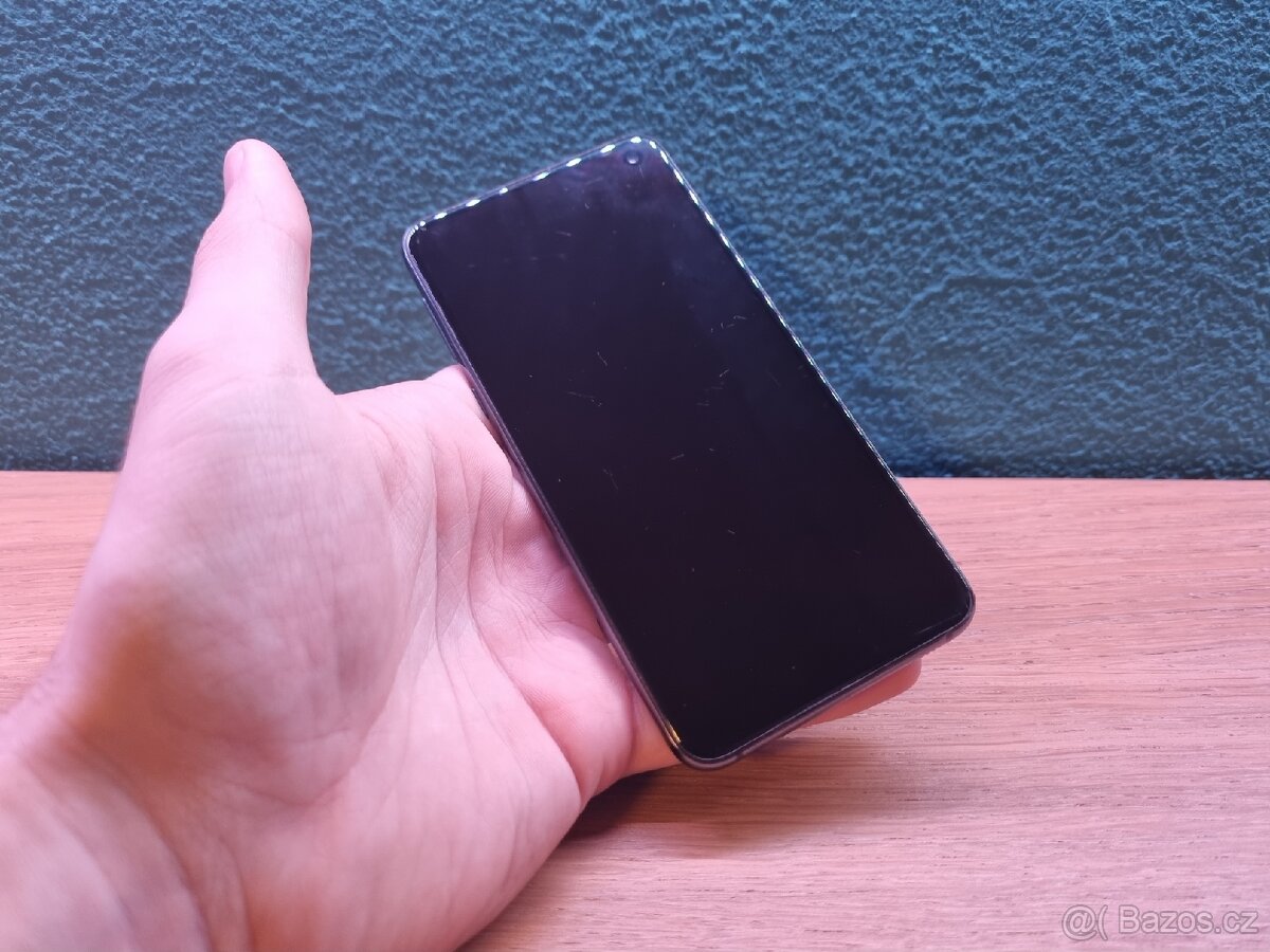 Samsung Galaxy S10e - 7