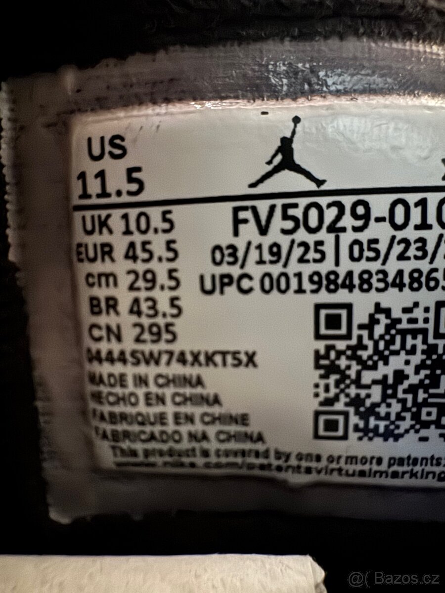 Jordan 4 Black Cat (2025) vel. 45.5 - 7