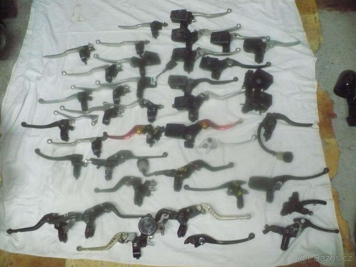 Honda CBR 500 PC 20 r. 88 díly - 7