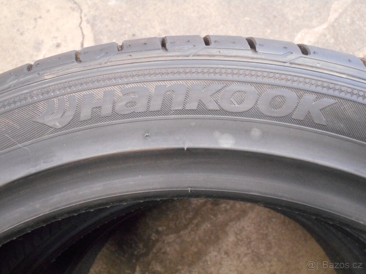 215/45R18 - 7