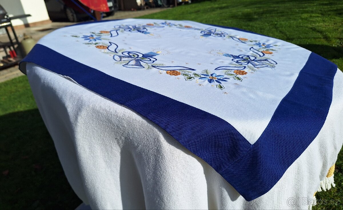 NÁDHERNÝ LUXUSNÍ SVÁTEČNÍ UBRUS vel.85cm/85cm - 7