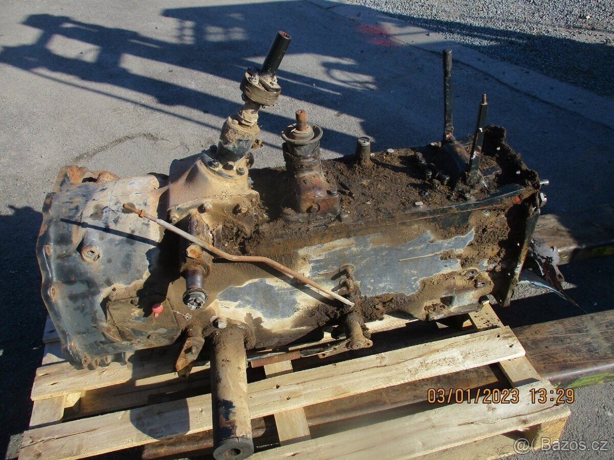 Zetor uřI převodovka i rozvodovka - 7