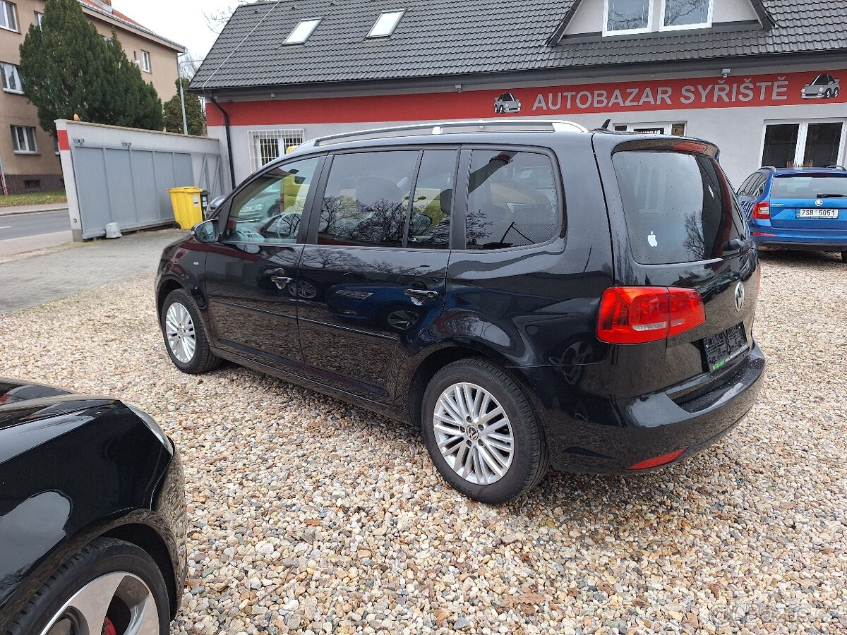Volkswagen Touran 1.2 TSi 77KW S.Kniha, 7Míst + Zimní kola - 7
