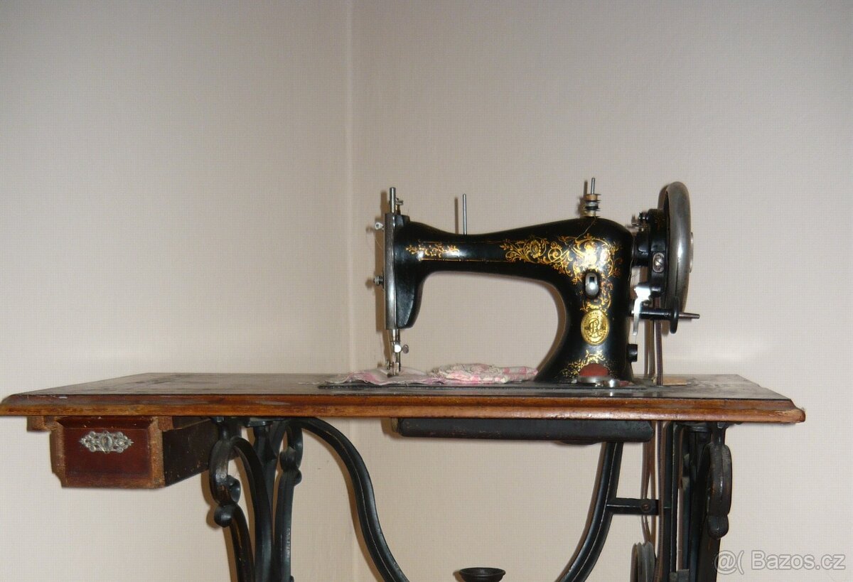 Šicí stroj SINGER - 7