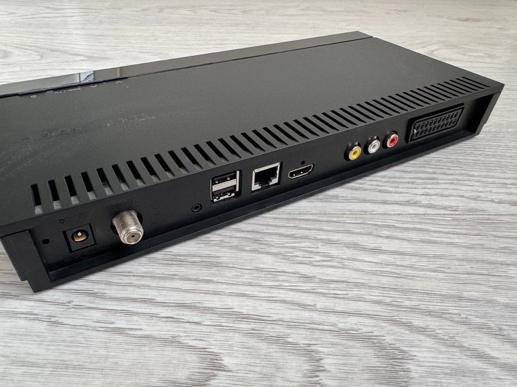 Satelitní přijímač TechniSat TechniStar S3 ISIO - 7