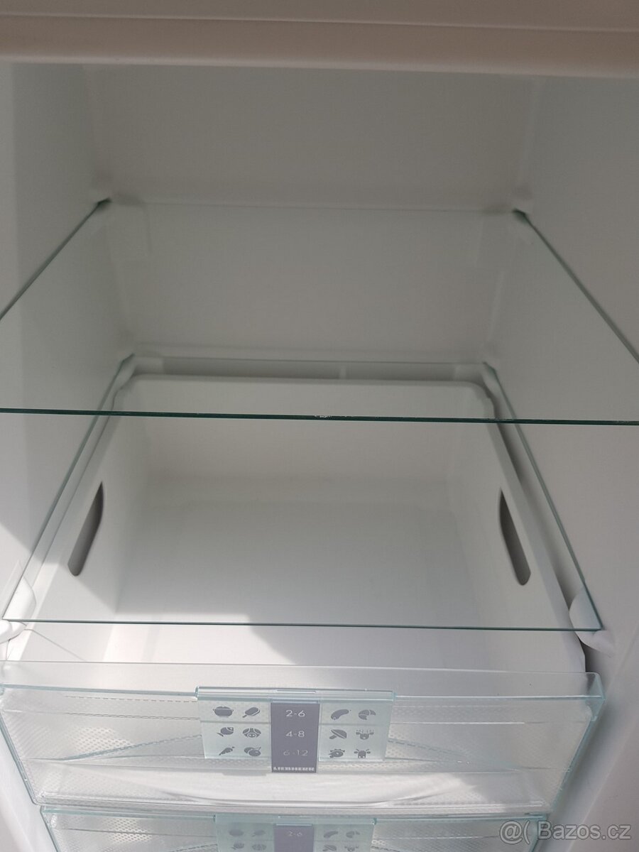 velký 4-šuplíkový LIEBHERR mrazák DOVOZ - 7