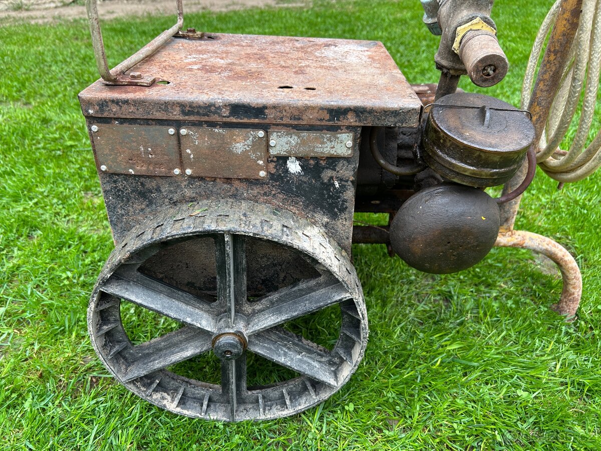 Dojící zařízení, dojička - 7