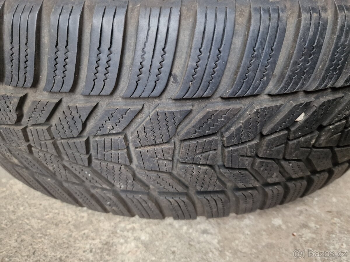 Hankook 235/60 R18 - 7