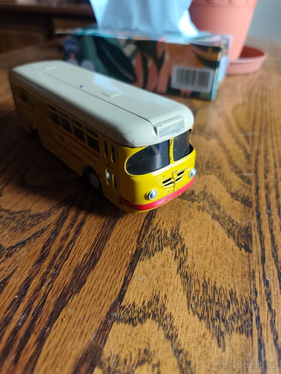 Plechová autička - 7