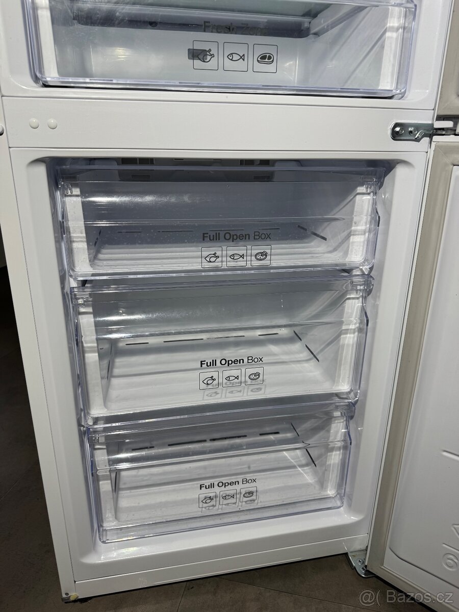 SAMSUNG kombinovaná lednice s mrazákem - bílá volně stojící - 7