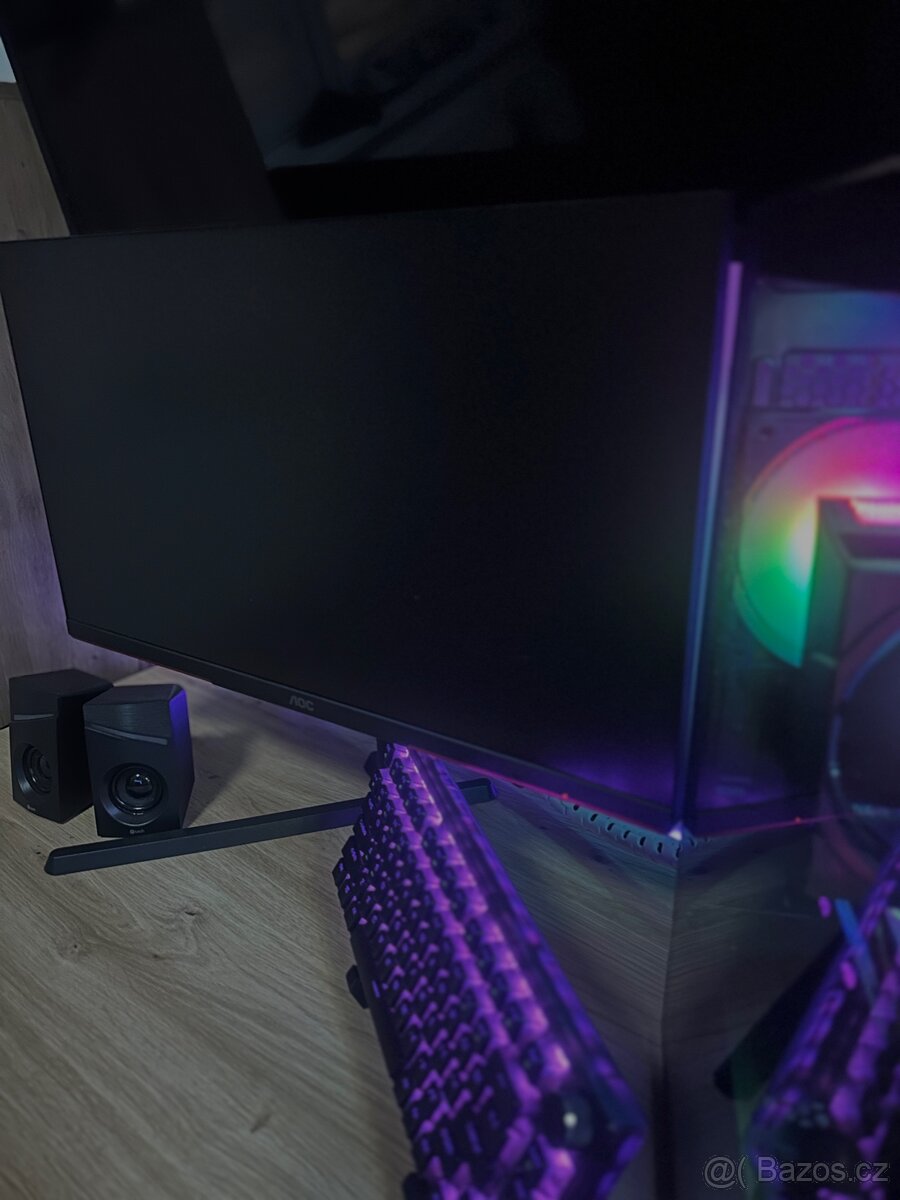 Herní set Zcela Nový Nadupaný PC,klávesnice,monitor 240hz - 7