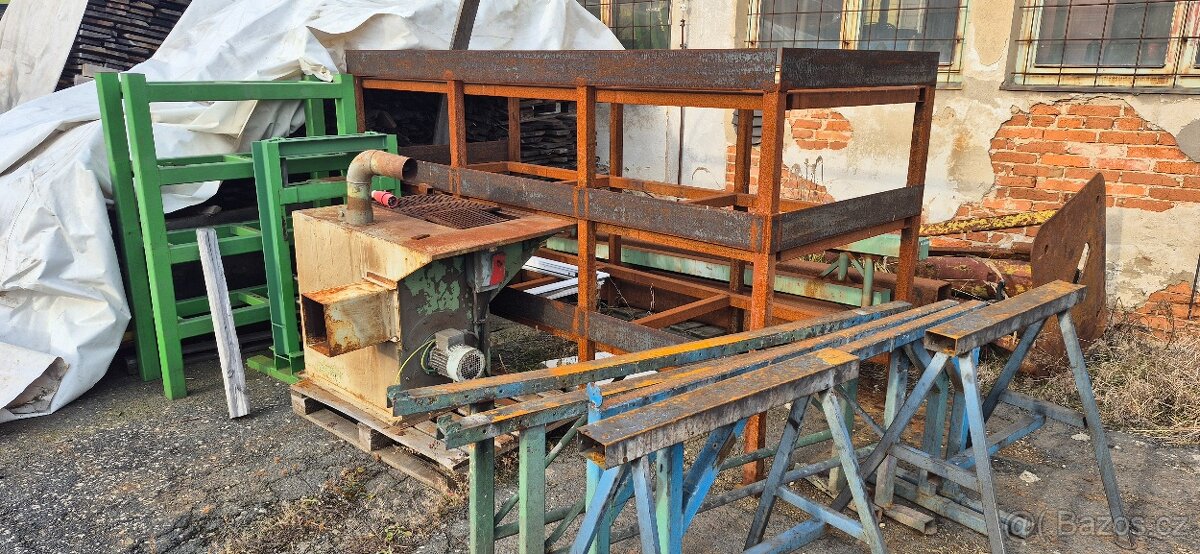 Soustruh, vrtačka vr4 - 7