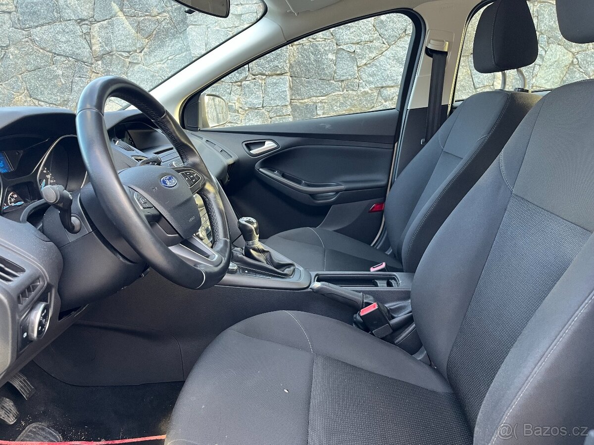Ford Focus 1.0i 92kW EcoBoost 118.071km ROK 2015 - 7