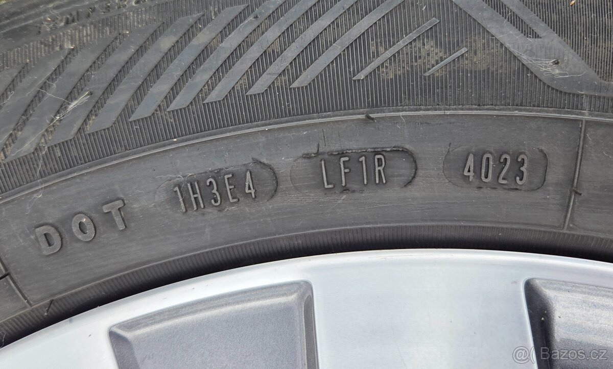 CR-V - Originální kola vč. pneu - 7