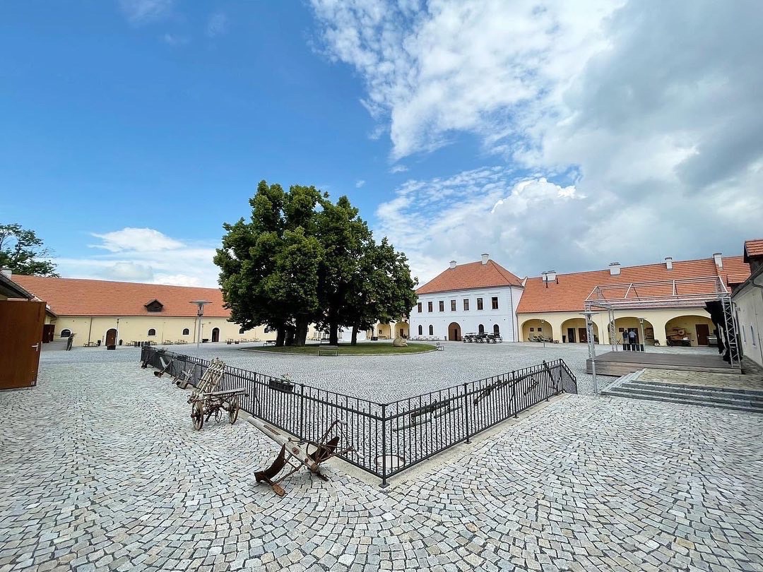 Jezdecký areál Eden – ustájení koní - 7