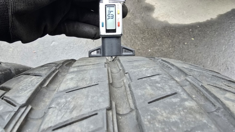 Letní pneu 225/75/16c Continental - 7