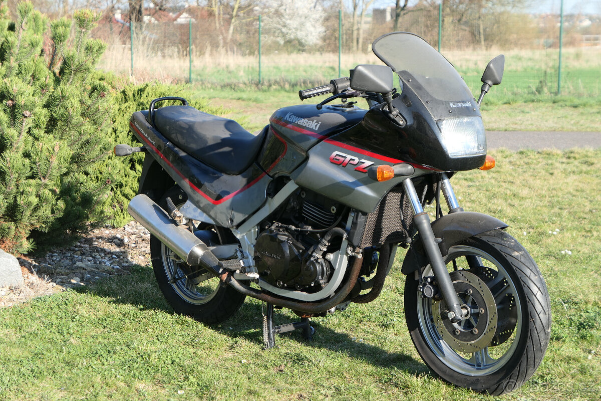 Kawasaki GPZ 500 S - 7