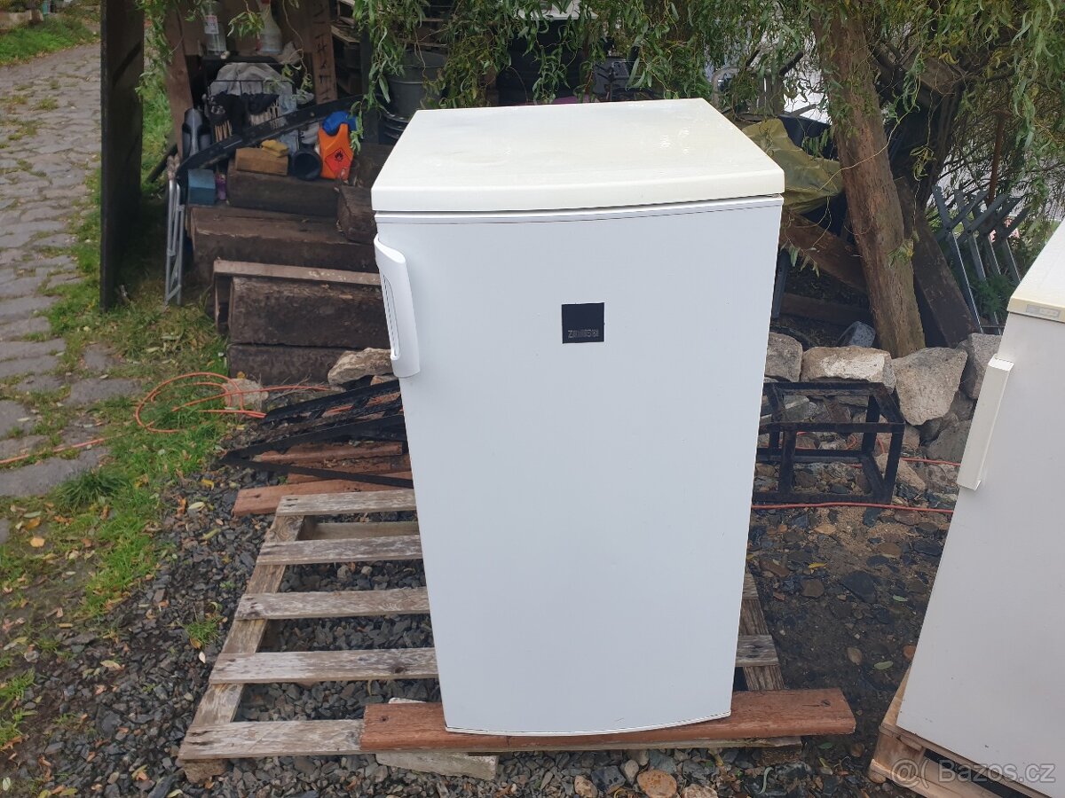 Lednička Zanussi - 7