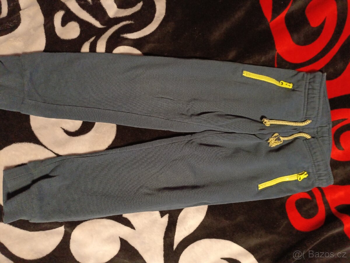 Chlapecké tepláky 110/116 - 7