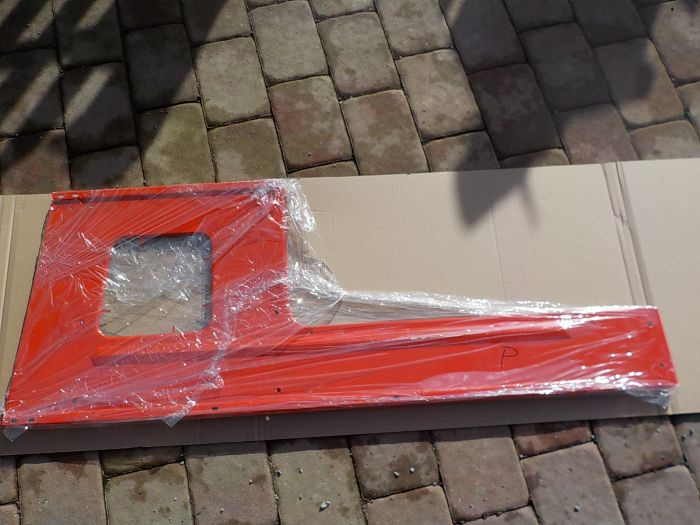 Kapotáž na Zetor 4611 - 6945 - červená - komaxit - 7